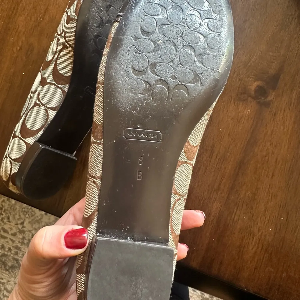 Coach Women's Brown Flats size 8 - Image 3