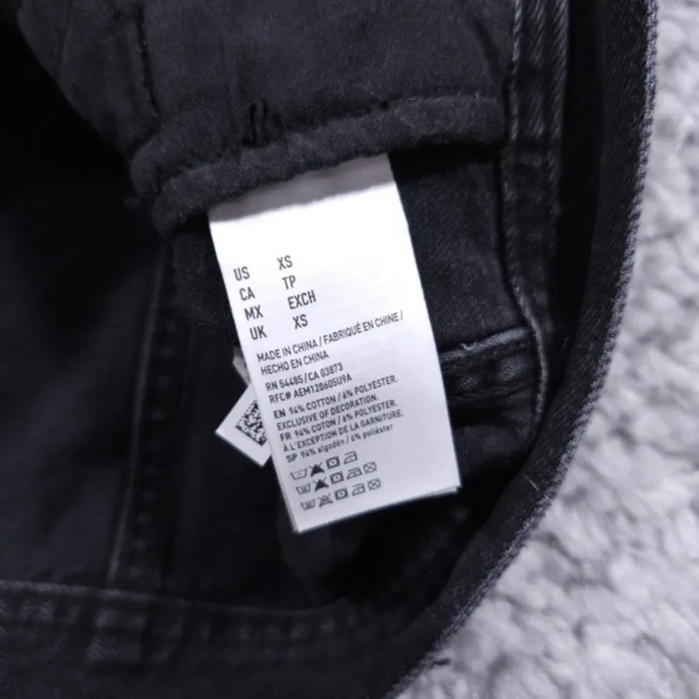 American Eagle Denim Jacket Oversized Embroidered Floral Rose Black Red Size XS - Image 8