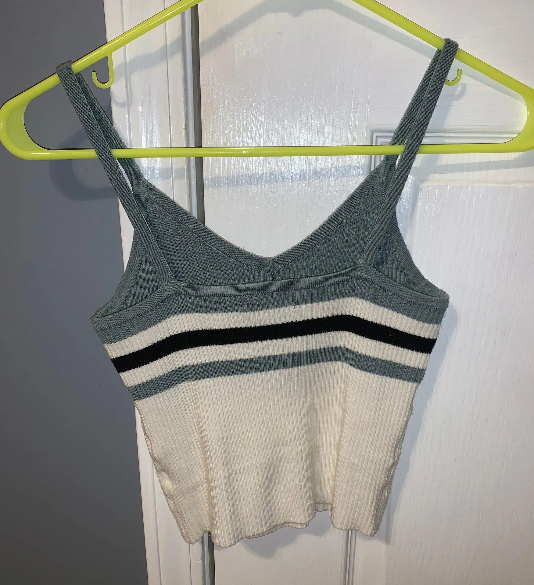 Cropped Tanktop - Image 3