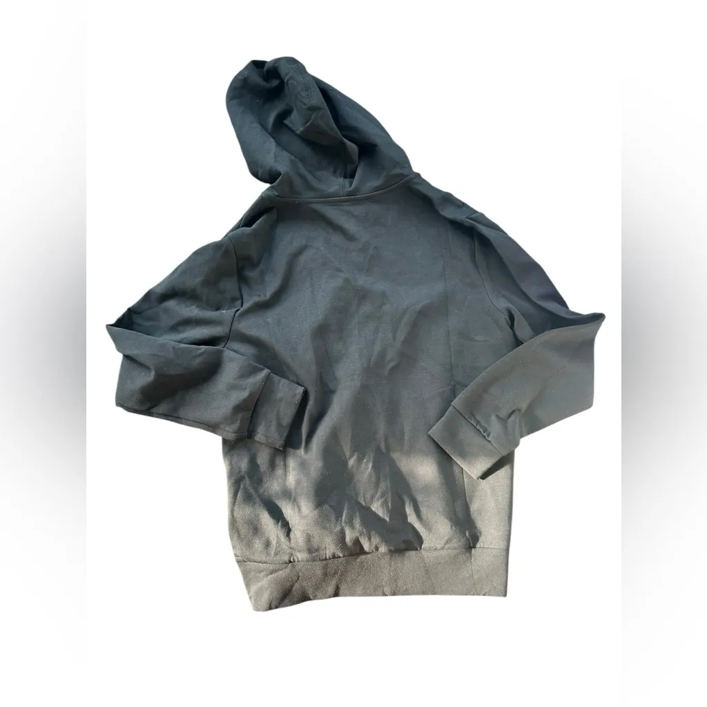 GAPFit Women's Black Zip-Up Hoodie - Image 6