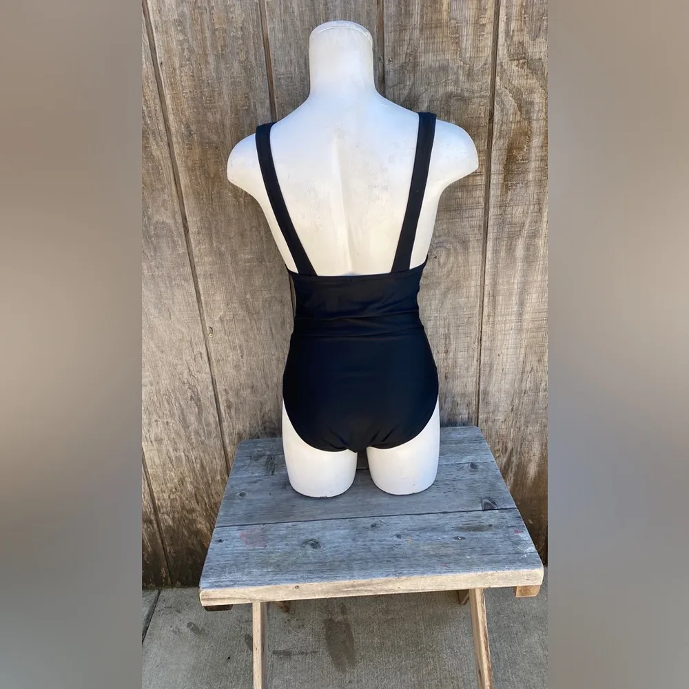 New J. Crew Woman’s Ruched V Neck One Piece Flattering Swimsuit Size Small Black - Image 6