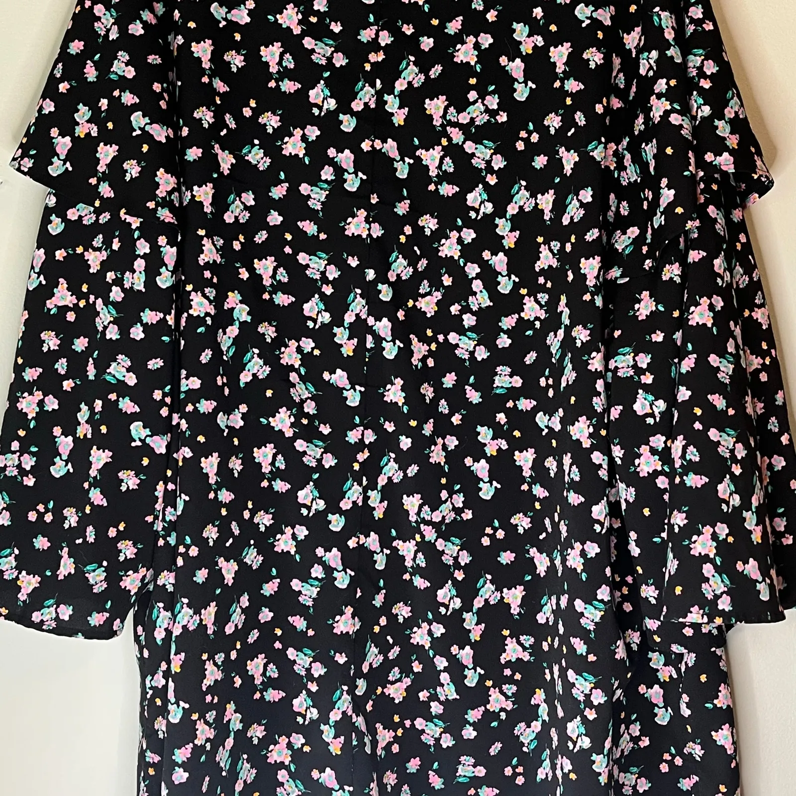 Lane Bryant Black Floral 3/4 Sleeve Blouse Size 22/24 - Image 9