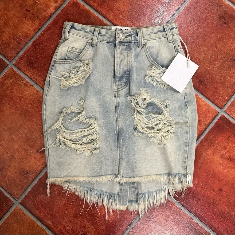 One Teaspoon Distressed Denim Skirt - Image 3