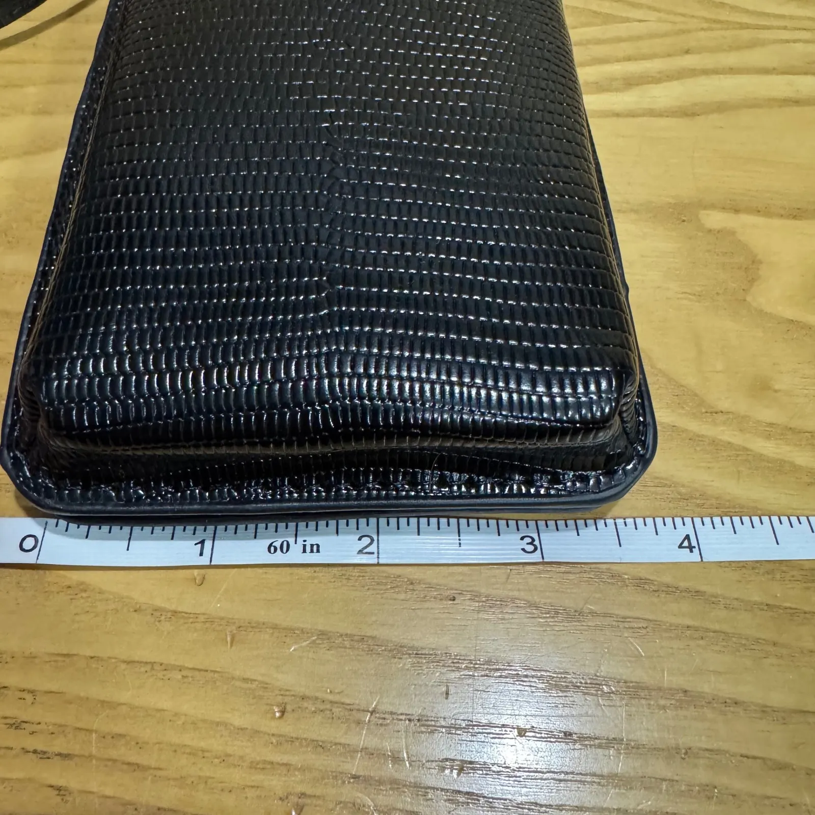 NWT Kelly & Katie Black Claire Flap Phone Crossbody Bag - Image 6