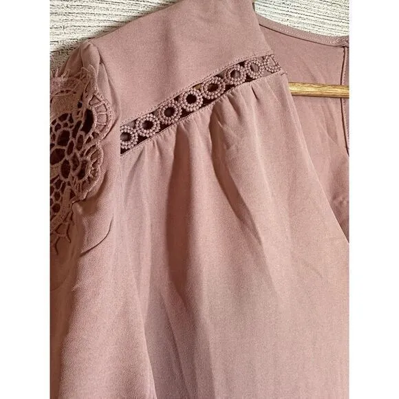 Milk Honey Woman's Short Sleeve Blouse Top Blush Pink Embroidery V Neck Size‎ 3X Size undefined - Image 4