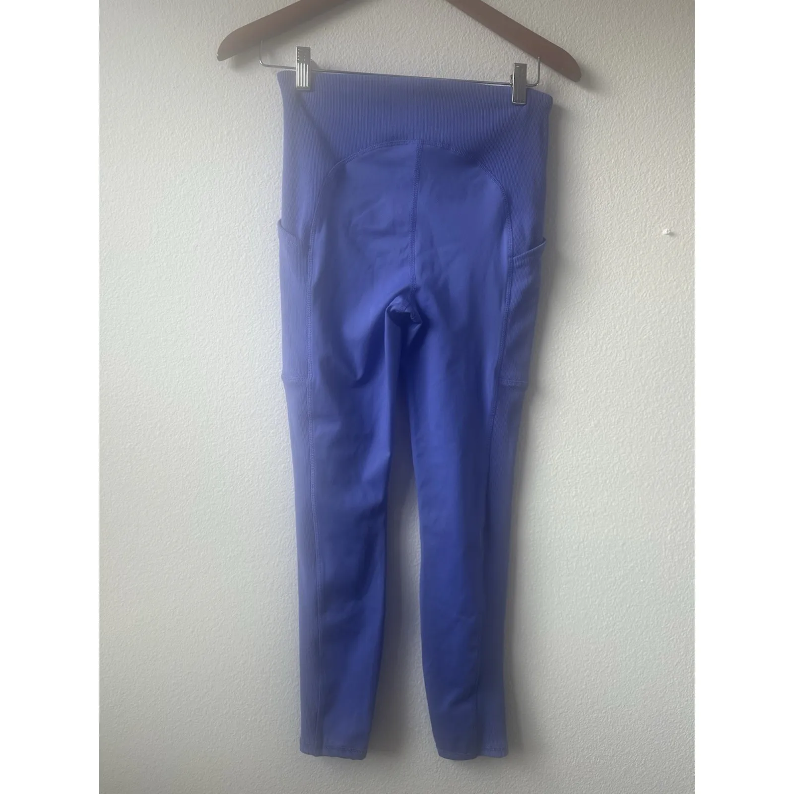 Cycle House Leggings By Marika Size medium - Image 9