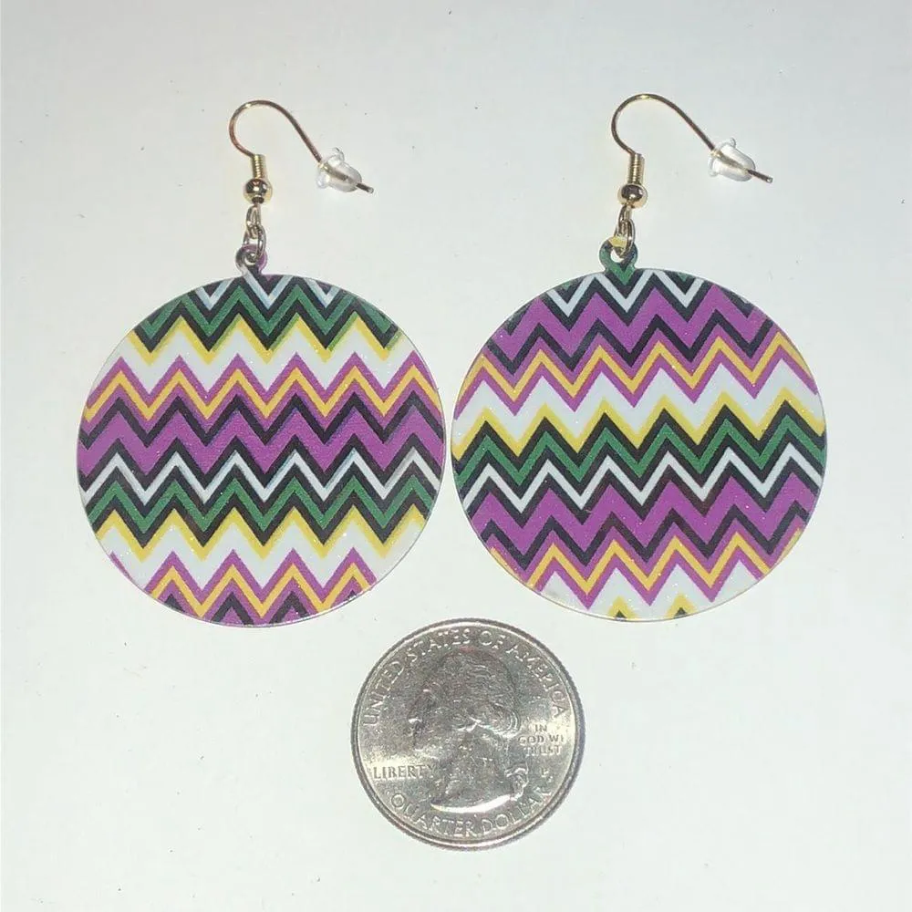 Zig Zag Colorful Shimmer Dangling Boho Pierced Earrings Purple - Image 2