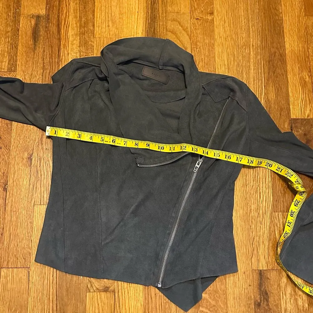 BlankNYC Women’s XS Gray Faux Suede Long Sleeve Asymmetrical Draped Moto Jacket - Image 2