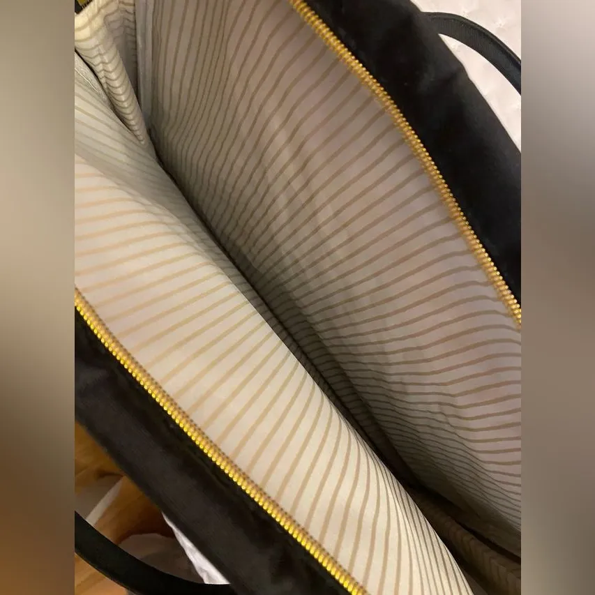 NEW SEALED Tous Tote / Laptop Bag ~ Black~ Never Opened Never Used! Giftable! - Image 9