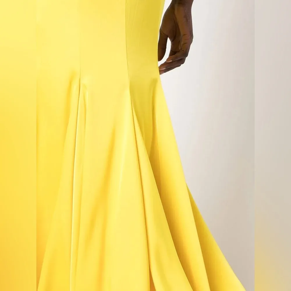 Aidan Mattox V-Neck Mermaid Gown, Evening Dress in Lemon Size 10 NWT $295 - Image 4