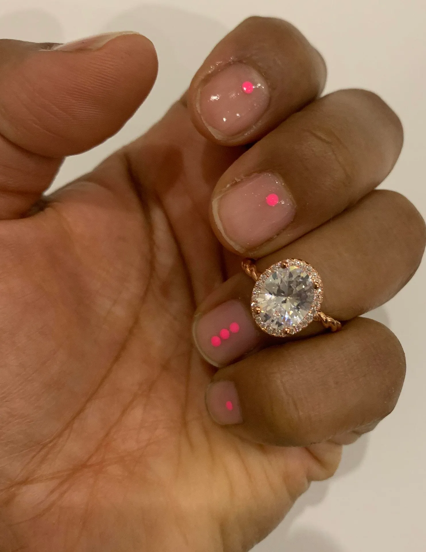 Beverly Hills Boutique Ring.. Gold - Image 6