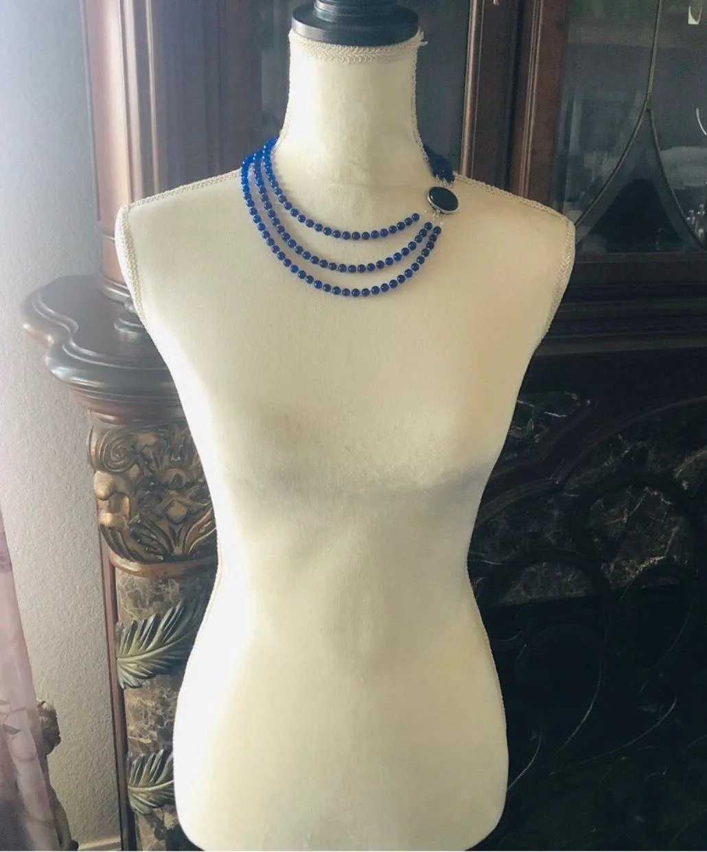 Handcrafted triple strand lazurite bead oval lapis stone clasp necklace Blue - Image 6