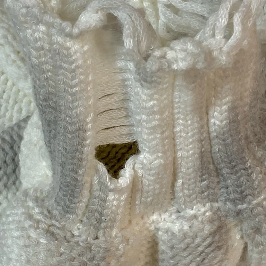 POL Women's Chunky Cable Knit Sweater - Cream and Gray BNWOT Medium - Image 5