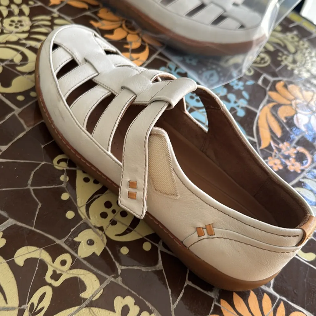 CLARK UNSTRUCTURED “UN HAVEN COVE”
SZ: 9 - Image 5