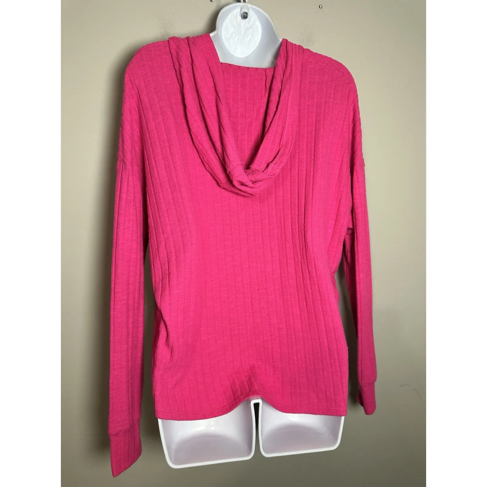 Chaser Revolve Ribbed V-Neck Hoodie in Rapture Pink - Super Soft Knit - Size M - Image 4