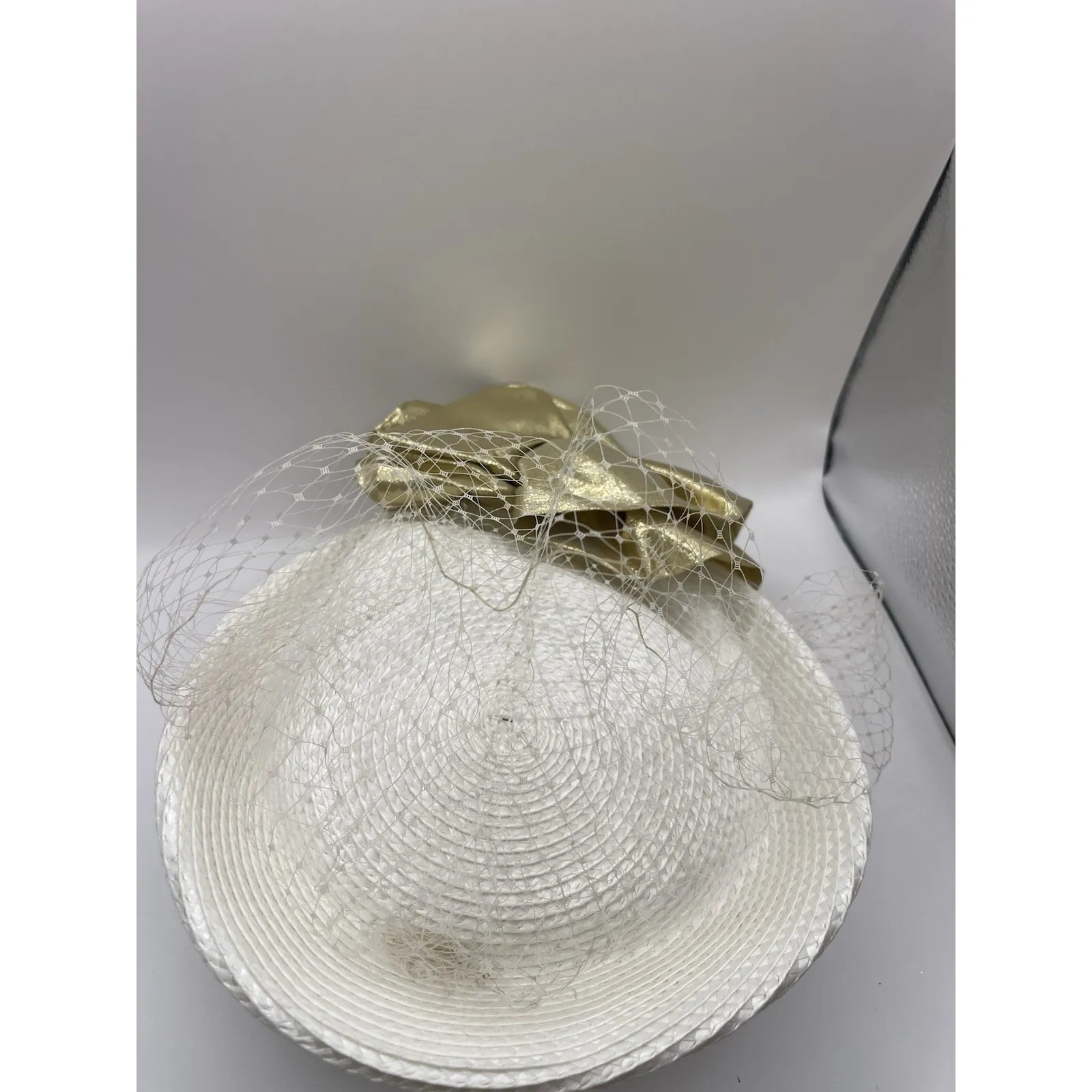 Vintage Church Hat White‎ And Gold Brim Fancy Bow Kentucky Derby - Image 2