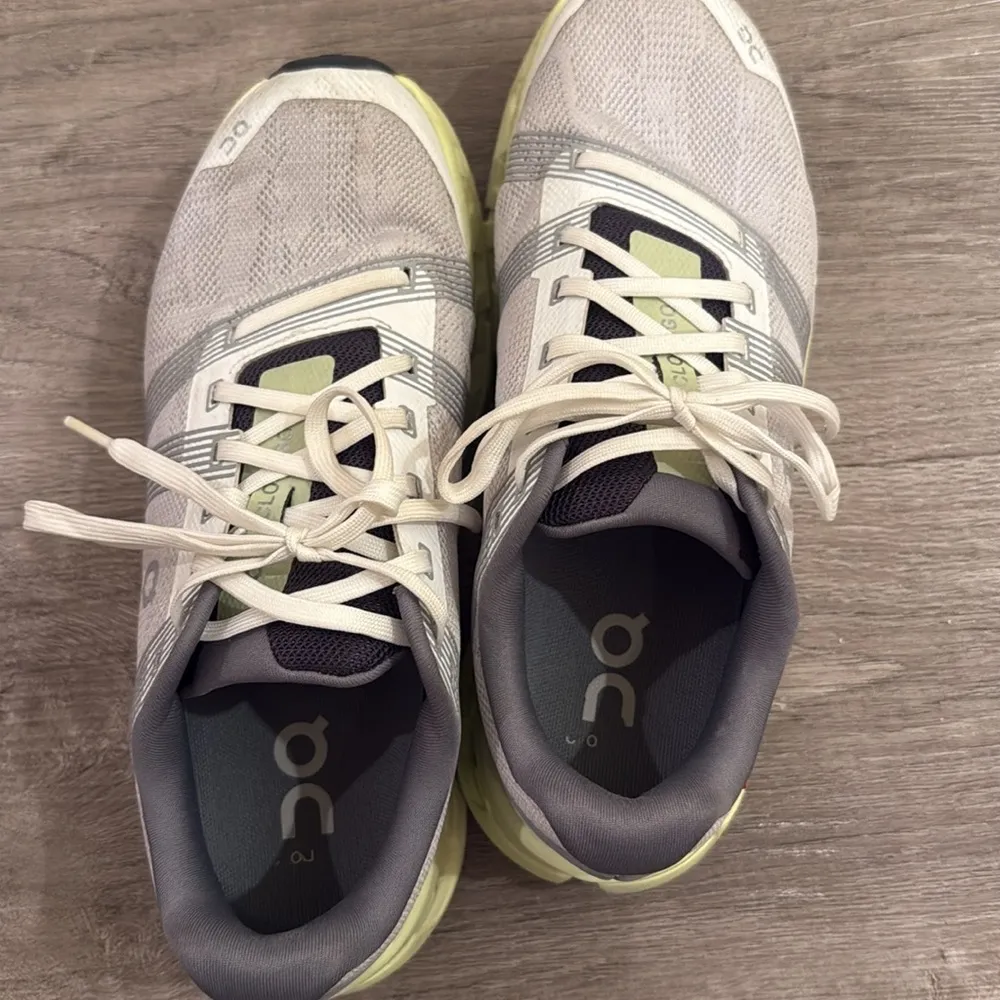 On Cloud CloudGo tennis shoes Gray Size 7.5 - Image 8