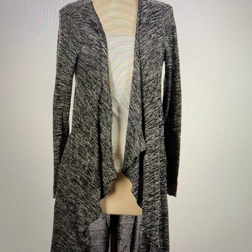 Cupio maroon cardigan - Image 4