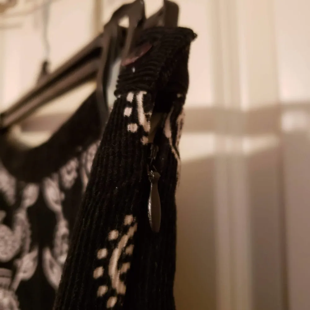 Wet Seal Corduroy Mandela Midi Skirt, S - Image 4