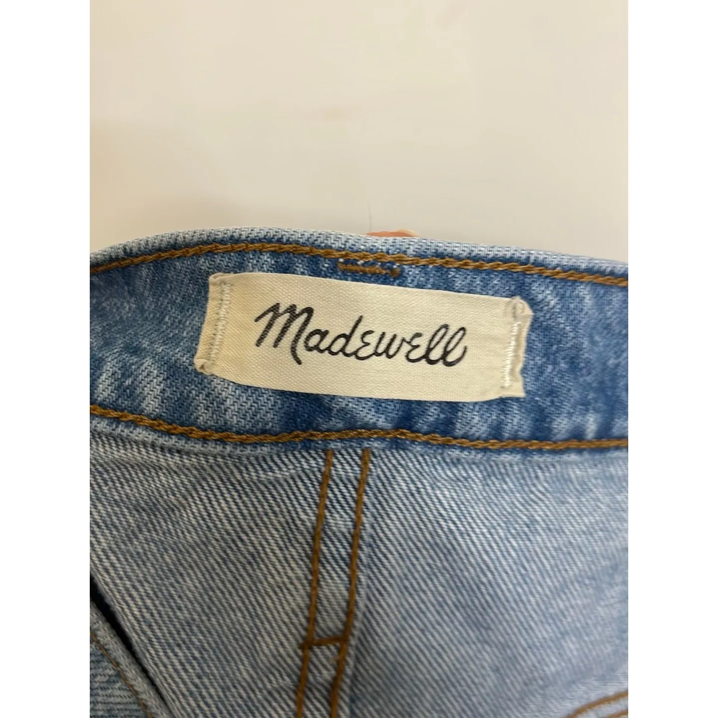 Madewell Shorts Womens 33 Light Wash Blue Relaxed Denim Raw Hem Distressed - Image 3