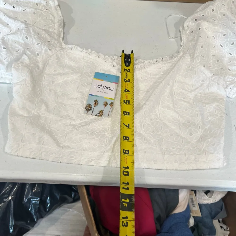 Cabana Crown & Ivy White Eyelet Puff
NWT Sleeve Crop Blouse with Smocked Back XL - Image 9