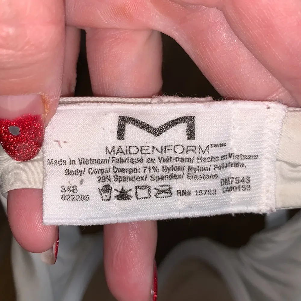 white lightly padded wired bra 34B - Image 6