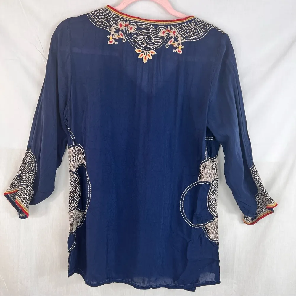 Johnny Was Peyton Blouse Women's S Colorful Embroidered Blue Rayon Boho V-neck - Image 4
