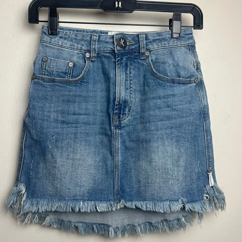One by One Teaspoon 2020 Mini Skirt Sz. 22 Blue - Image 2