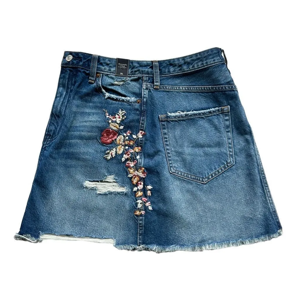 🆕Abercrombie & Fitch Floral Embroidered Blue Denim Skirt - Image 4