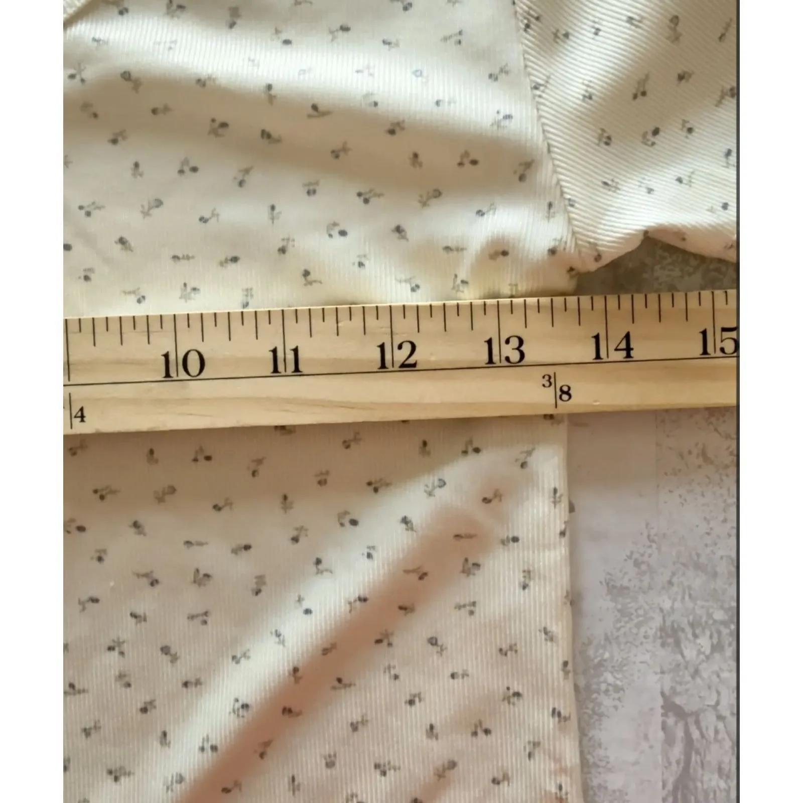 Womens Ribbed Crewneck Short Sleeve Floral Stretch Shirt Dainty Design XS/S Size undefined - Image 4