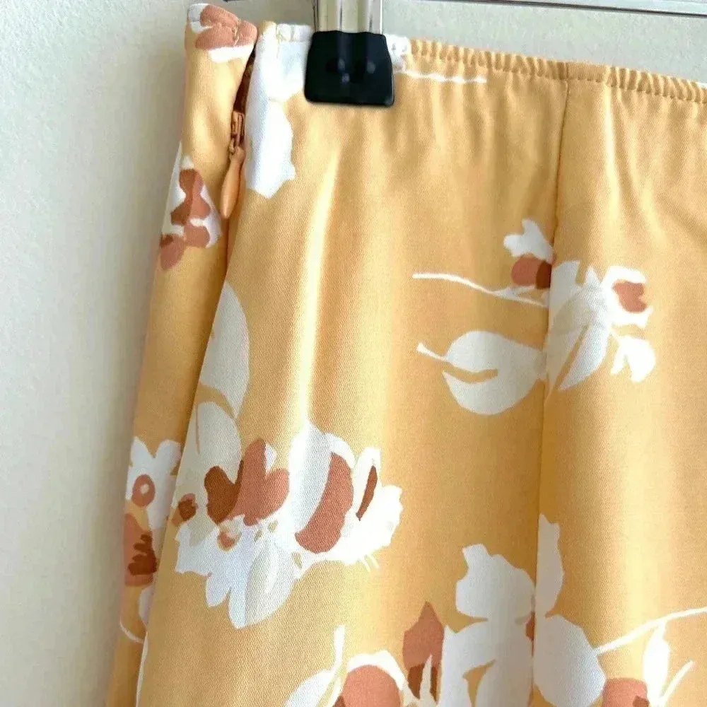 Abercrombie & Fitch Floral Tropical Dipped Waist Midi Skirt, Yellow/White, Small - Image 10