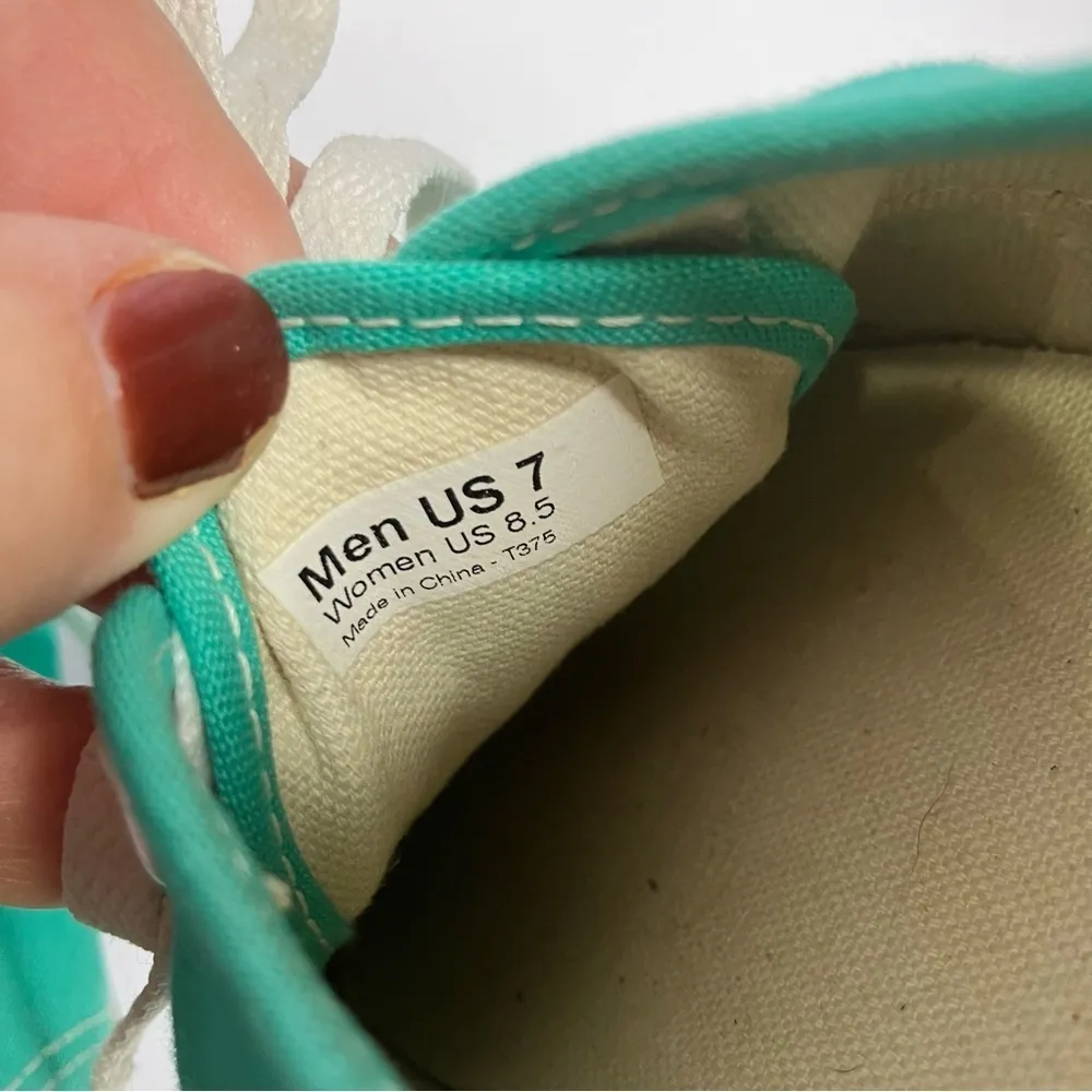 Vans teal green lace up sneakers‎ unisex sizing - Image 4