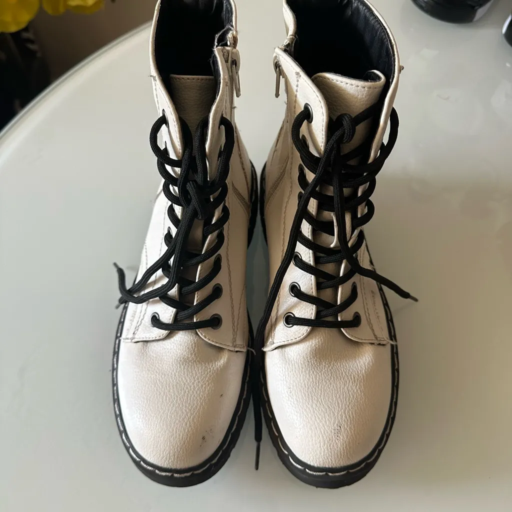 Sincerely Jules White and Black Combat Boots Size 6.5 - Image 2