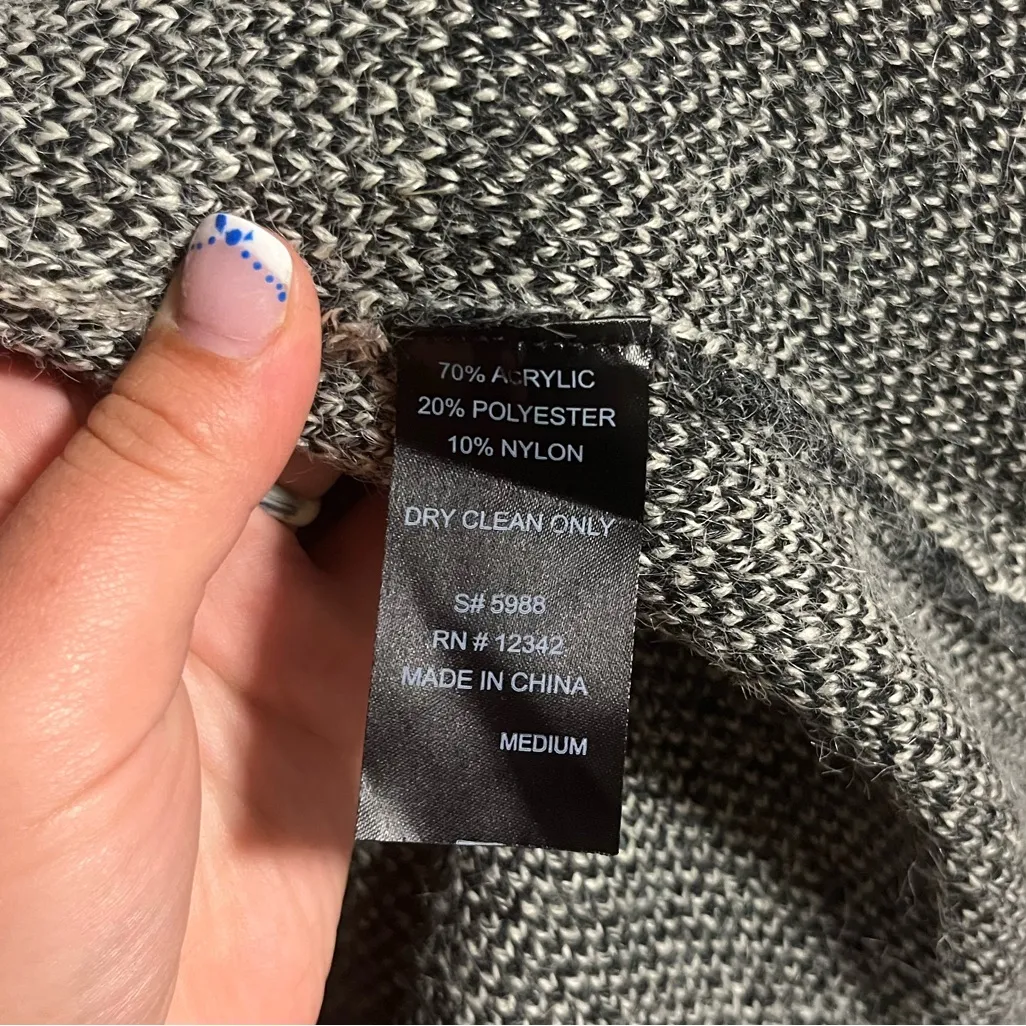 Cozy Striped Hooded Cardigan Black Size M - Image 4