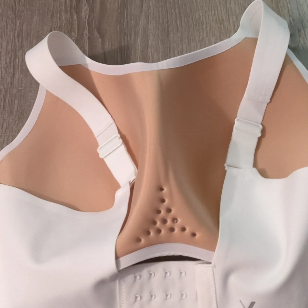 Knix Wireless White Bra Size 8 - Image 4