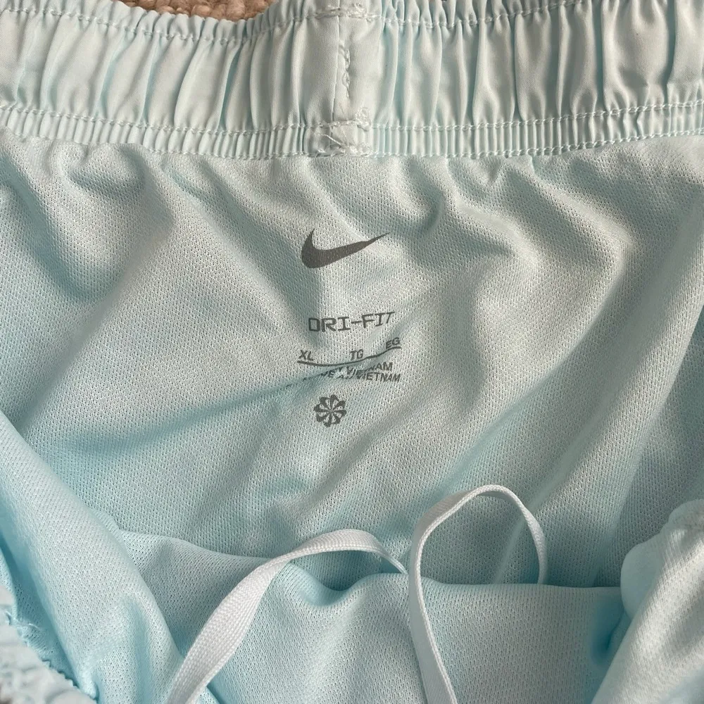 Nike Women’s Dri-Fit Light Blue Athletic Tempo Brief-Lined Running Shorts Sz XL - Image 5