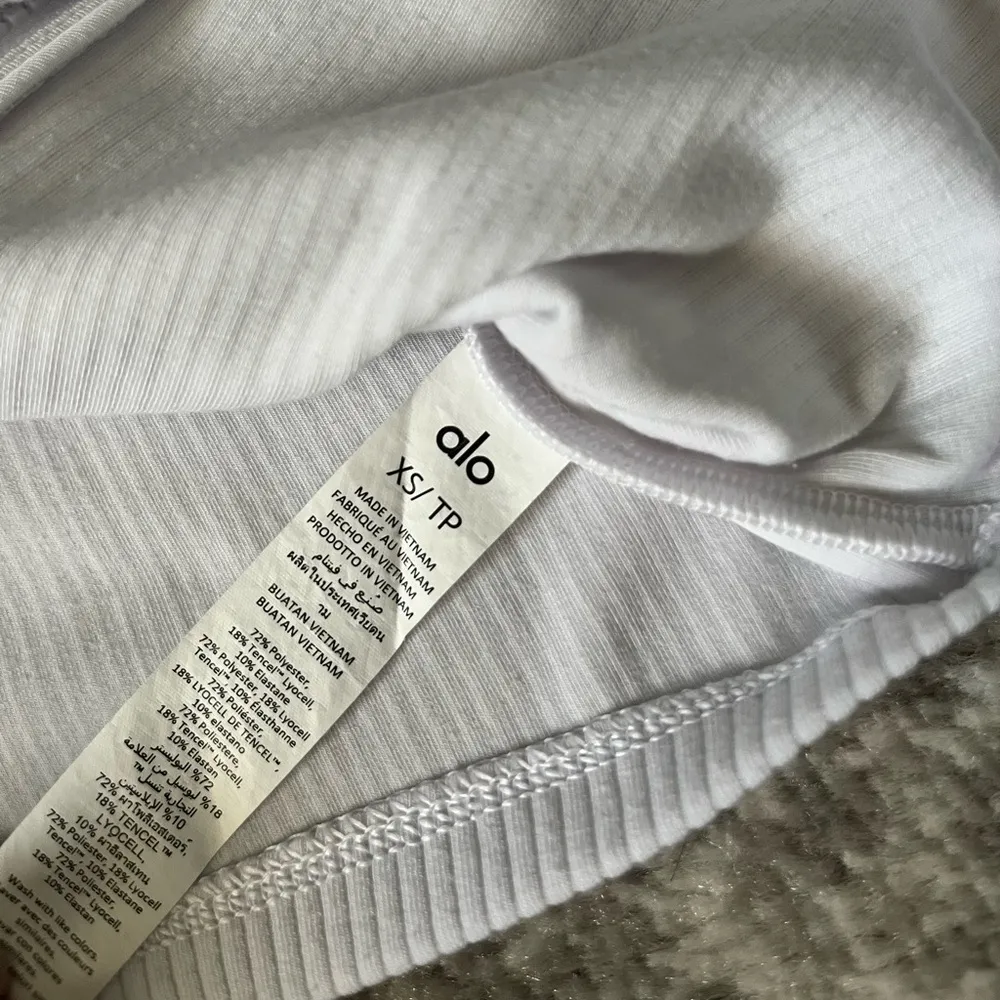 Alo Yoga Ribbed Stardust Long Sleeve - Image 5