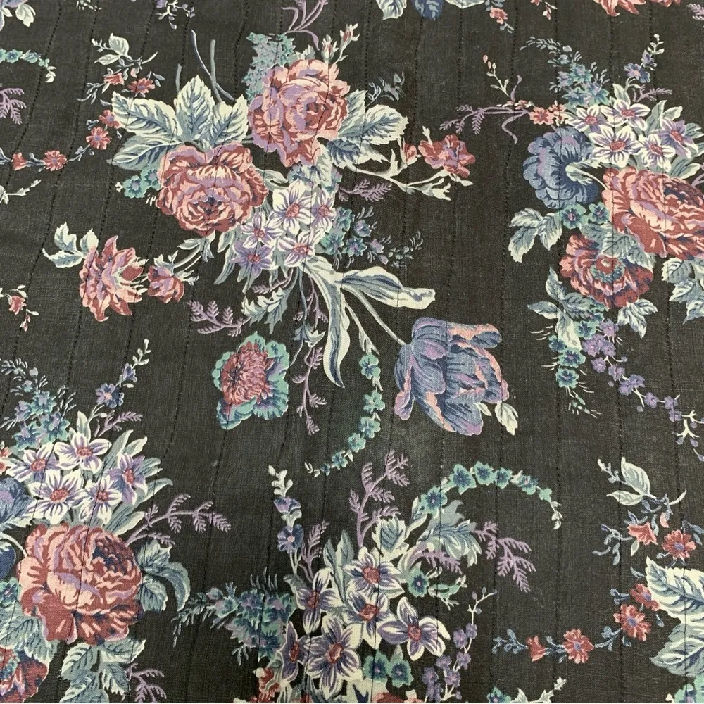 Vintage Mandarin Style Quilted Floral Jacket Size M - Image 10