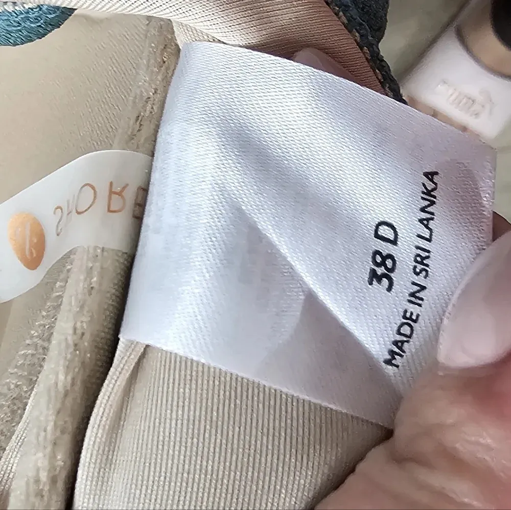 Shade & Shore set Twist-Front Crepe Bandeau Bikini & High Waist Cheeky bottom - Image 9