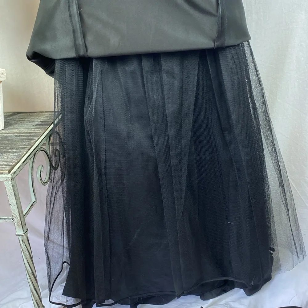 Cache Black & Sliver Maxi Formal Spaghetti Strap Rhinestone Embellished Dress 4 - Image 7