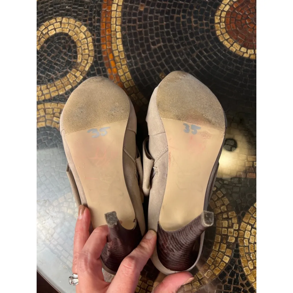 Madden Girl Taupe Faux Suede Knotted Bow Heels Women's Size 7 Slip-On Pumps - Image 8