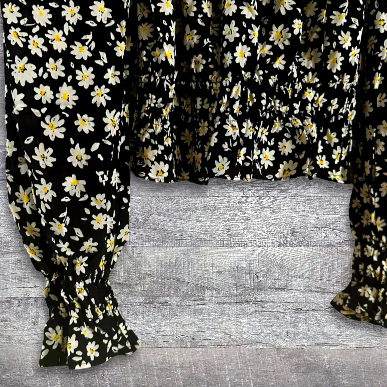 Divided by H&M Long Sleeve Daisy Peasant Top NEW XS Smocked Off Shoulder Black - Image 2