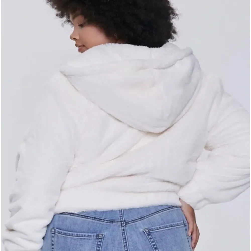 Forever 21 Plus Size Plush Pull-Ring Hoodie, Size 3X​​​​​​​​​​ - Image 3