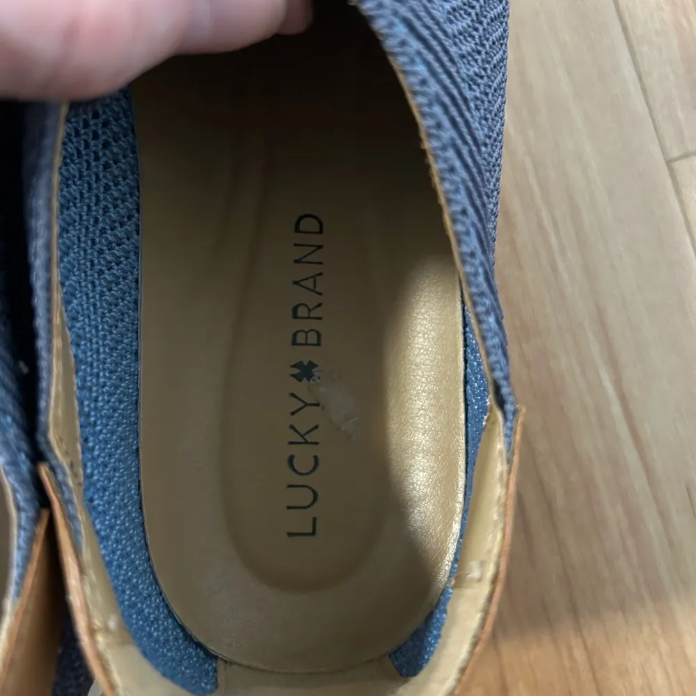 Lucky Brand knit sneaker - Image 3