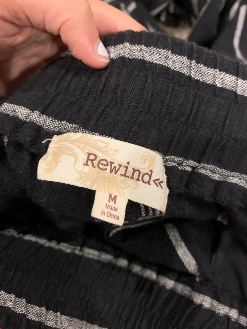 Flowy Pants Size M - Image 4