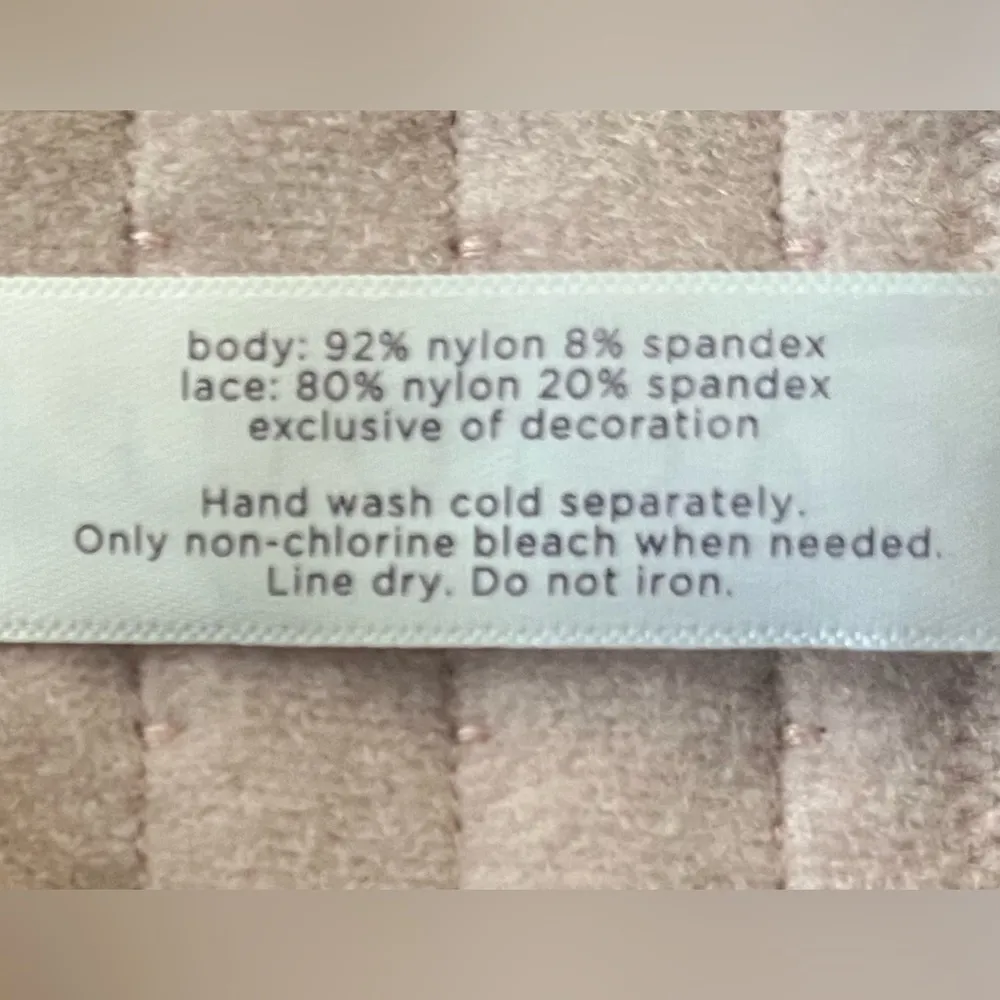 Balconette lace trimmed plus size bra, size 44DD. There are wide straps. - Image 3