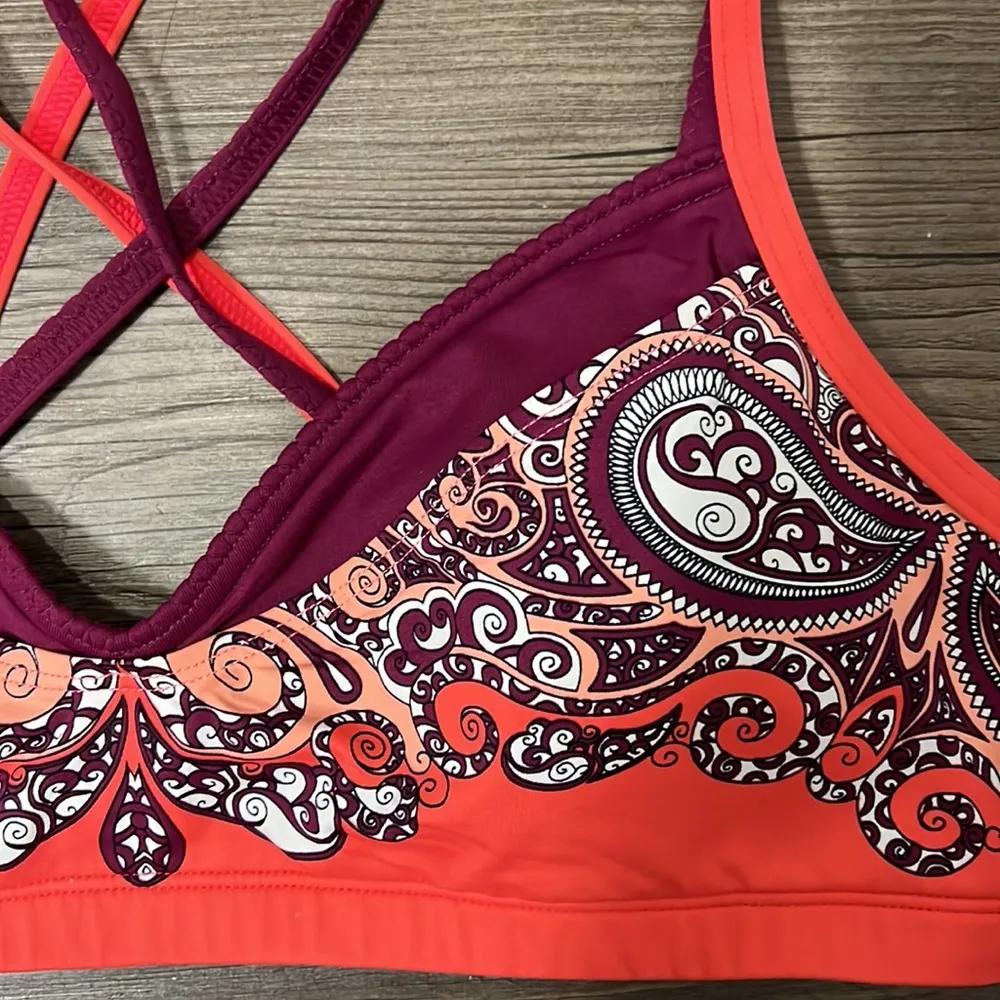 Athleta Nosara Asana Bikini Top Size Small - Image 2
