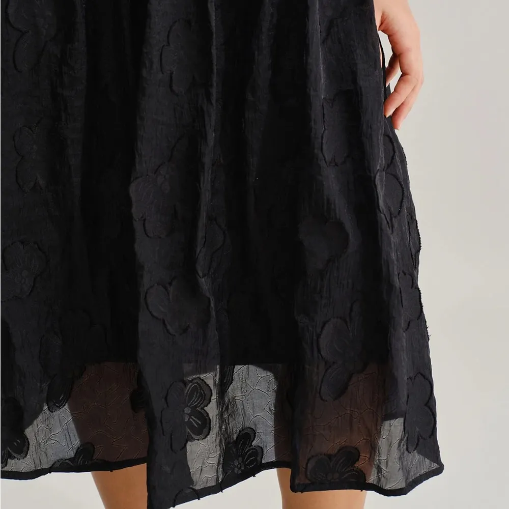 Rihoas Black Square Neck Puffed Sleeve Midi Dress Size M - Image 4