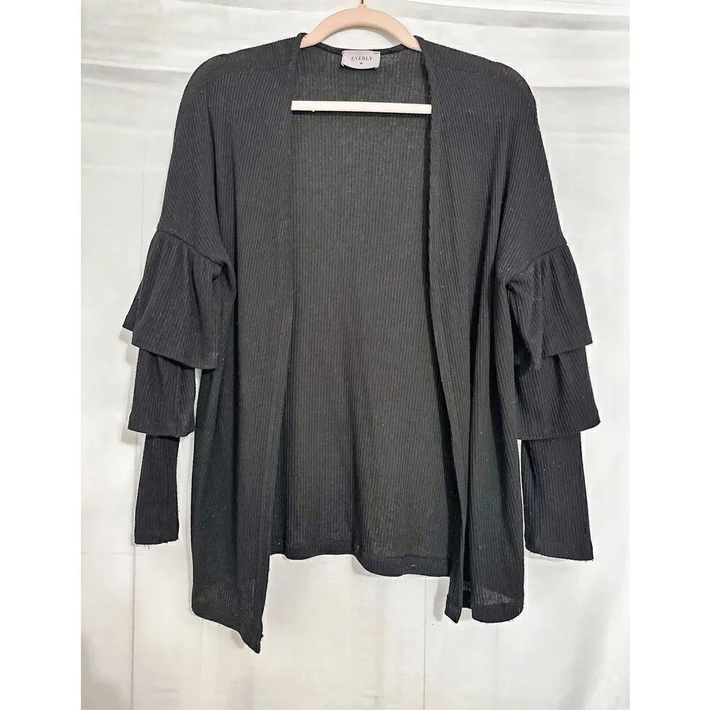 Everly black ruffle cardigan - Image 4