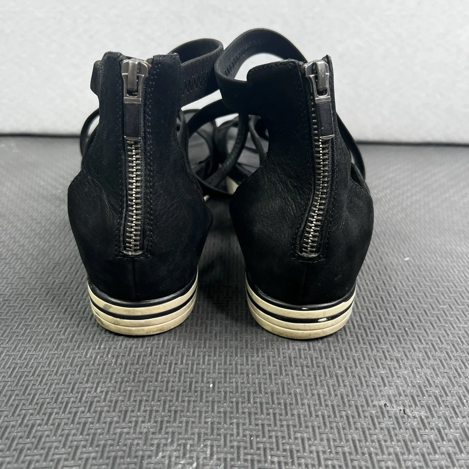 Eileen Fisher Black Strappy Wedge Sandals Women's Size‎ 11 Comfort Minimalist - Image 4